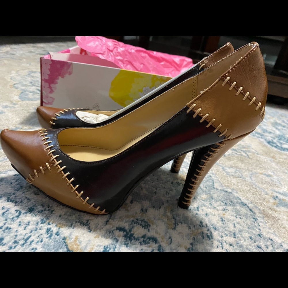 Heels - Picture 2 of 4